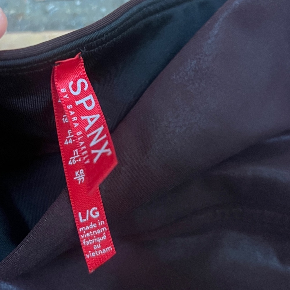 SPANX Burgundy Faux Leather Leggings - Picture 4 of 5